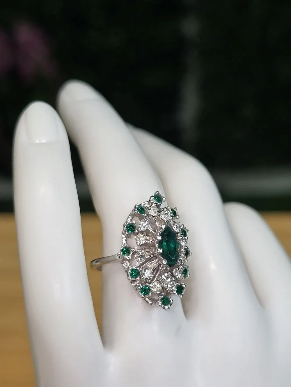 Emerald Green Tone Marquise Cluster Ring - Women Jewelry - Picture 1 of 12